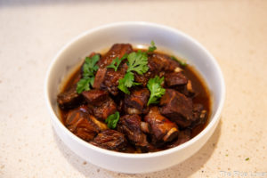 Red braised pork spareribs 红纱排骨