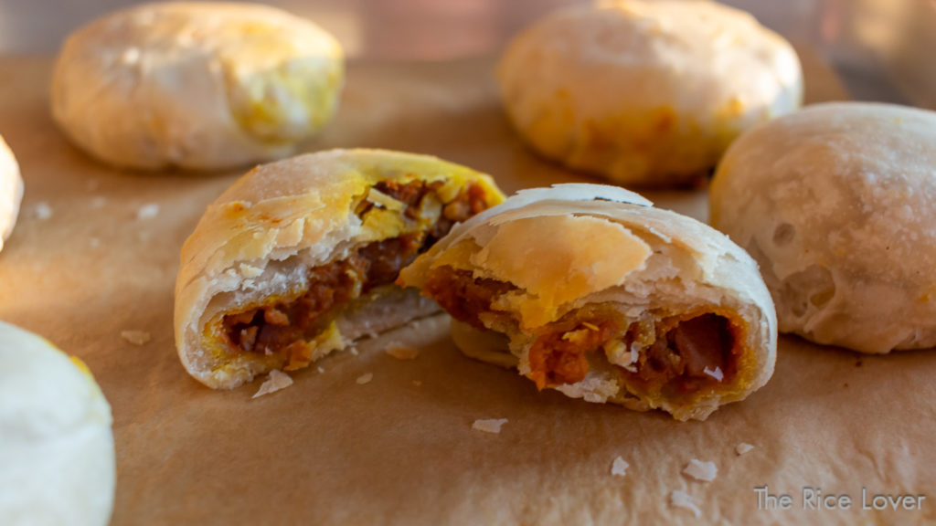 Suzhou-style mooncakes with pumpkin, maple, and bacon 酥皮南瓜枫糖培根月饼