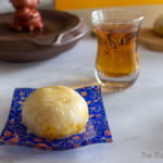 Suzhou-style pumpkin mooncakes served with Da Hong Pao (Big Red Robe) oolong tea