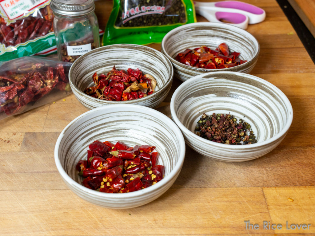 Dried red peppers and Sichuan peppercorns for Sichuan (Chongqing) dry pepper baked chicken wings 重庆辣子烤鸡翅
